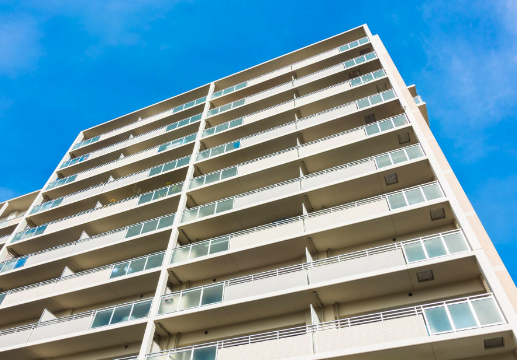 ㈱ビーエスティー